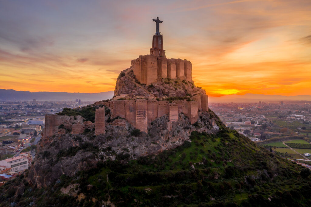 Cristo Redentor murciano en el castillo de Monteagudo, en Murcia. Por tamas.