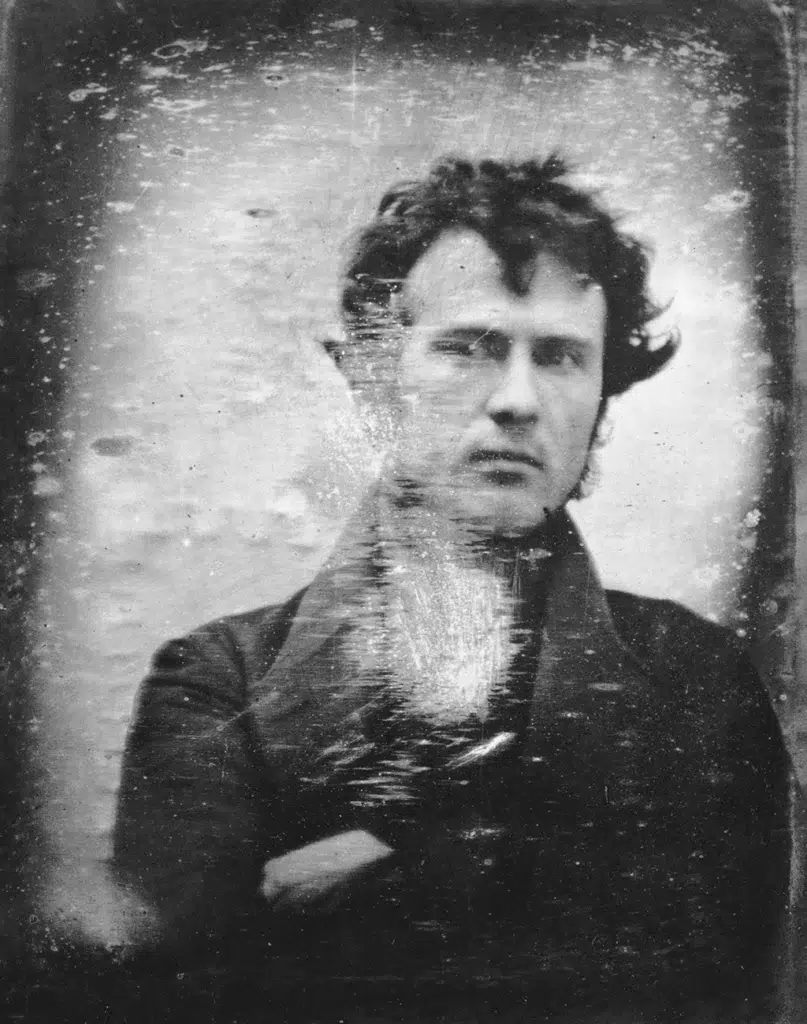 El primer selfie de la historia: autorretrato de Robert Cornelius (1839).