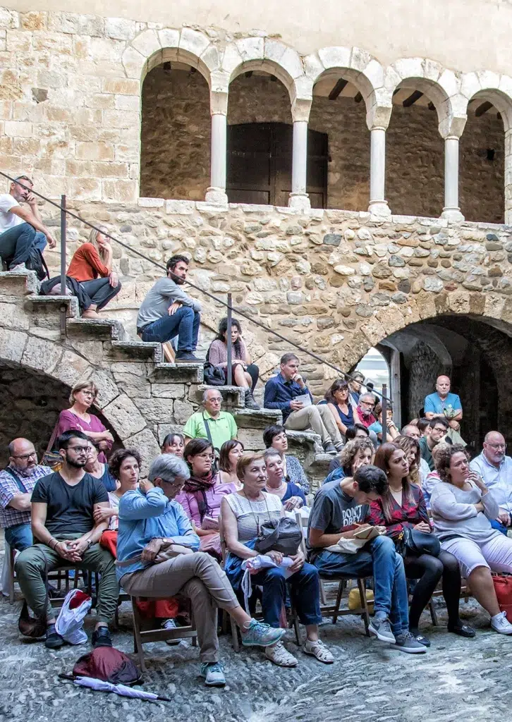 Ferias del libro rurales: Liberisliber, en Besalú (Girona).