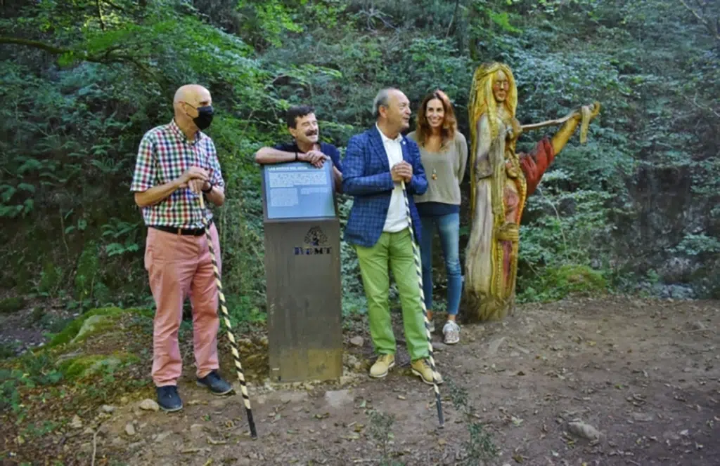 Inauguración de la senda mitológica, oficialmente llamada “Parque de la Mitología y las Costumbres Terio Lombilla”.