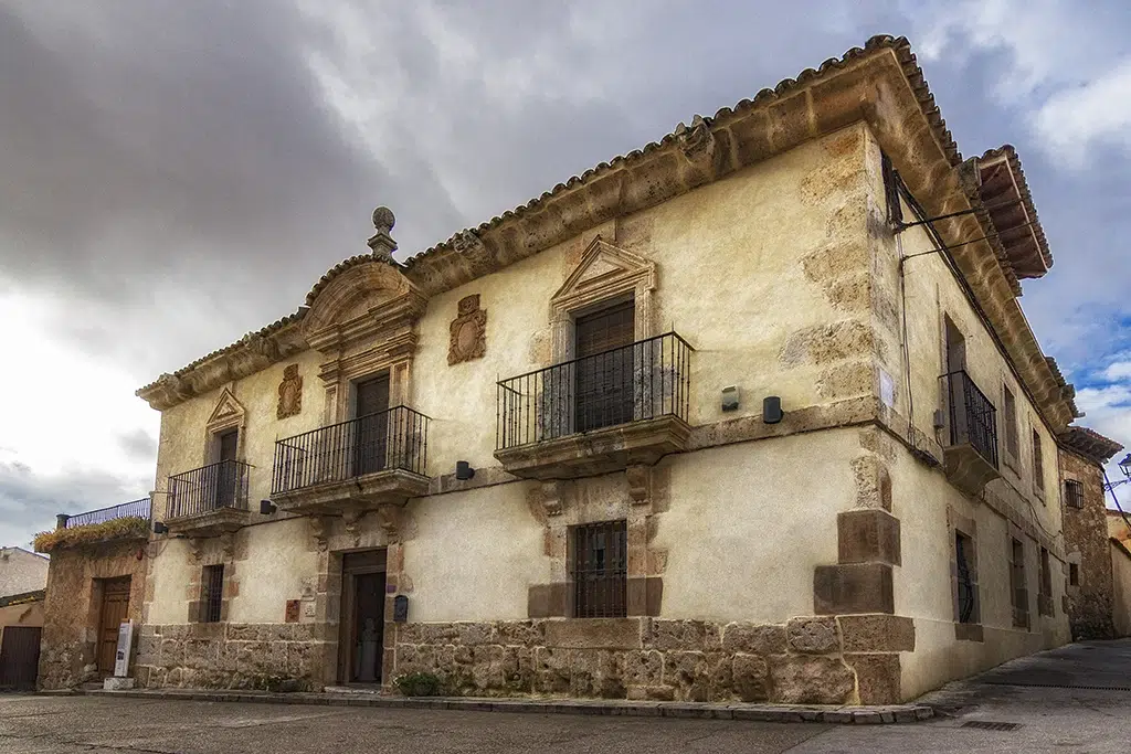 Palacio de los Serrano (Burgos)