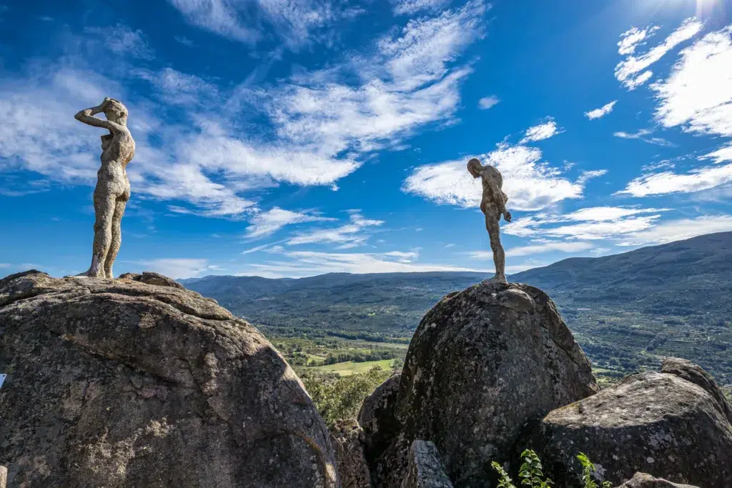 El mirador de la memoria en valle del Jerte. Por rudiernst.