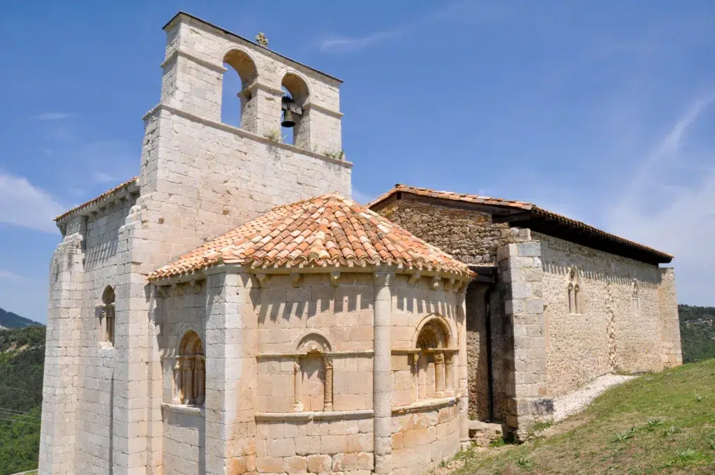 Ermita de San Pantaleón de Losa en Burgos. Por Noradoa.
