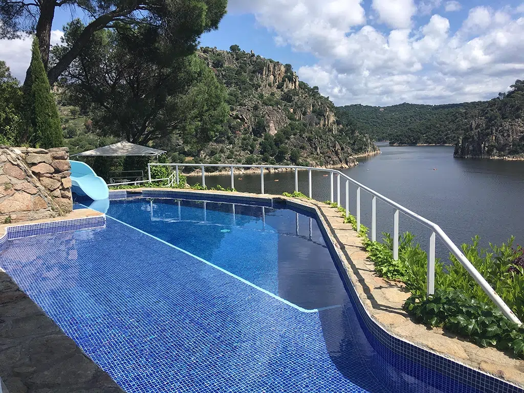 Piscinas increíbles: Casa Noray, en San Martín de Valdeiglesias (Madrid)