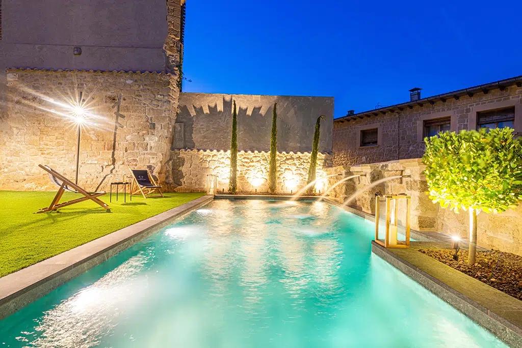 Piscinas increíbles: Palacio Condes de Cirac, en Villalba de Rioja (La Rioja).