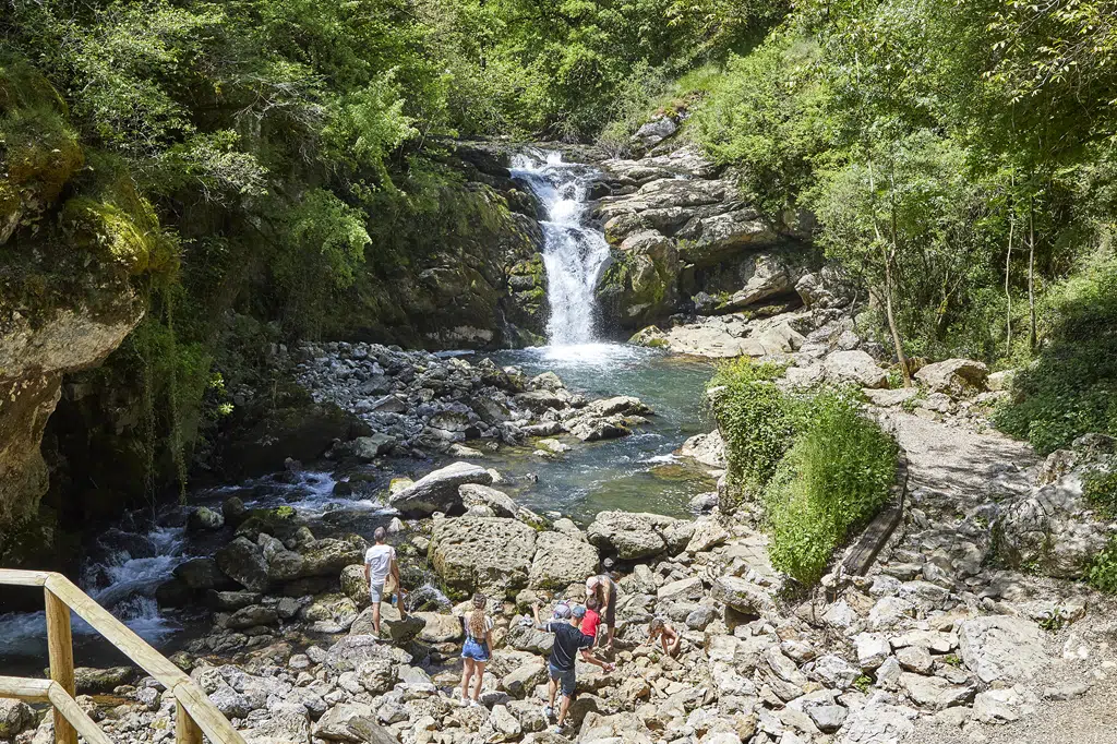 Cascada de Ixkier. Por Turismo de Navarra