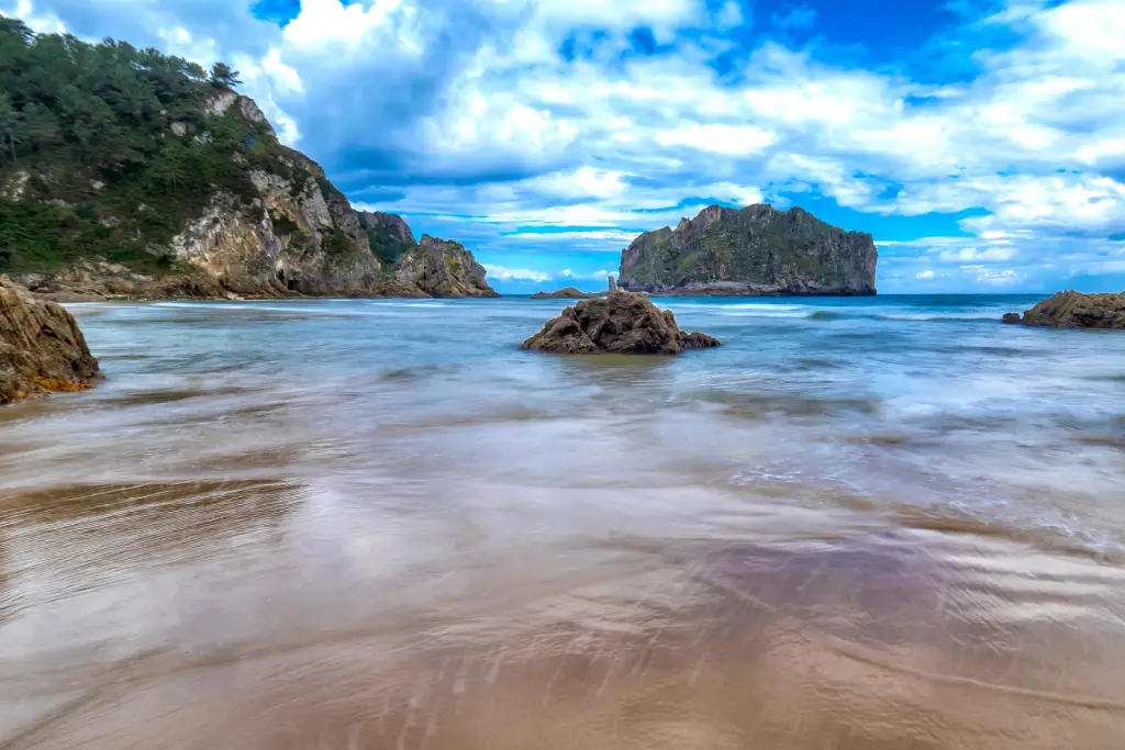 Playa de la Franca, Ribadeveva (Asturias)