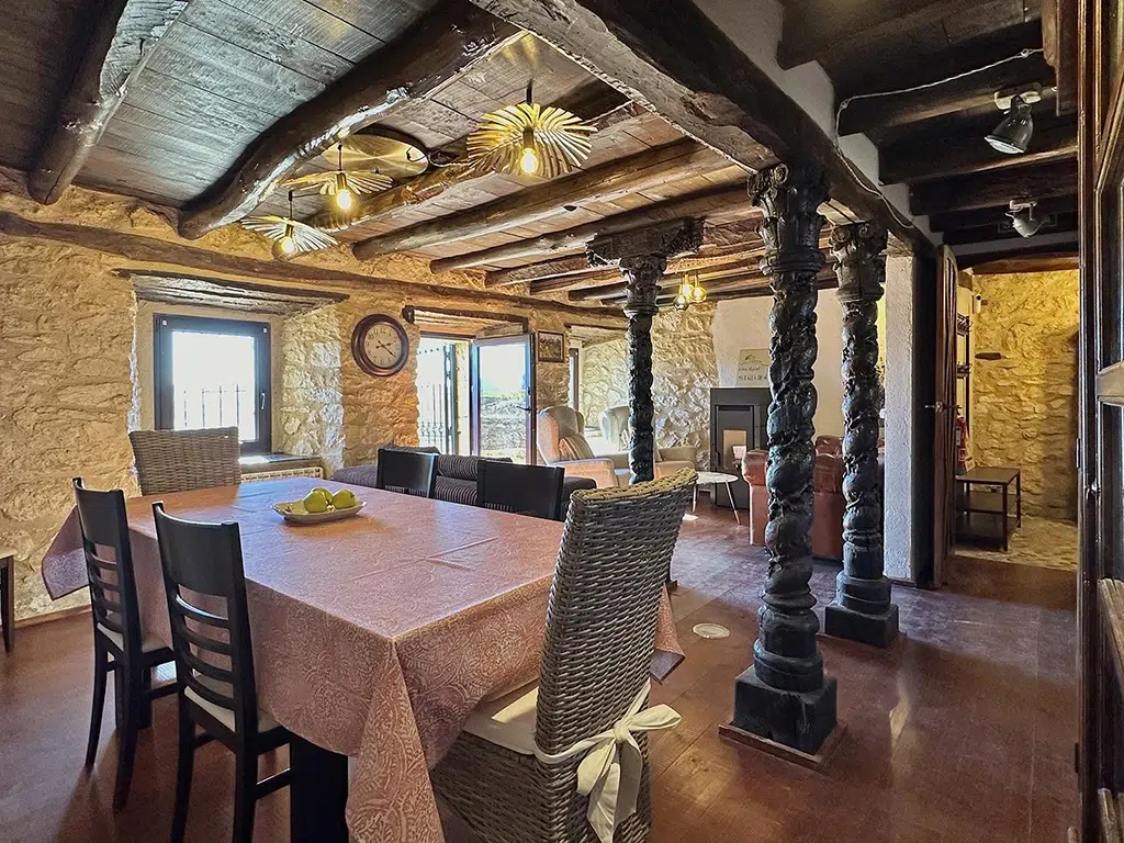 Casa rural Muralla de Haza.