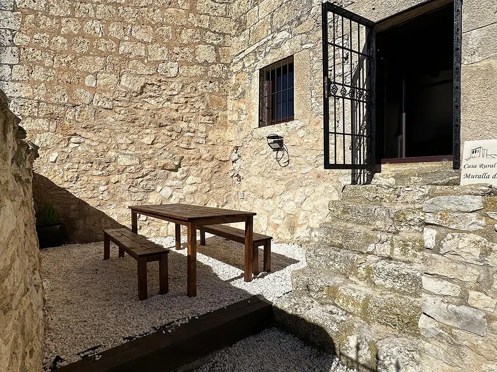 Casa rural Muralla de Haza.