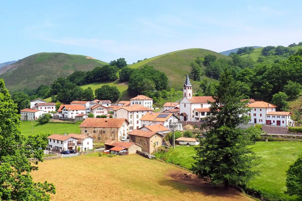 El pueblo de Urepel, en los Pirineos. Por Mariedofra
