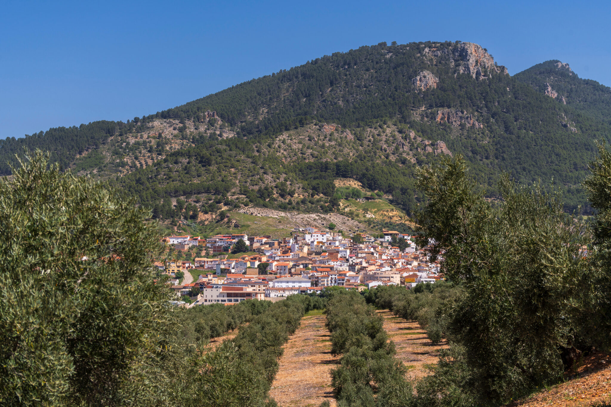 El pueblo de Orcera (Jaén), en la Sierra de Segura. Por Tolo