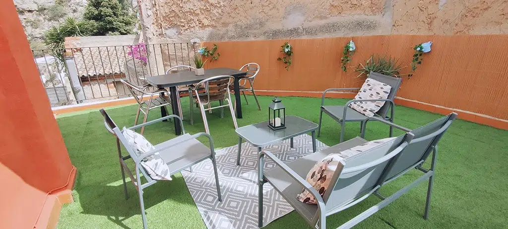 El Puente, casa rural junto a las piscinas de Bolbaite (Valencia)