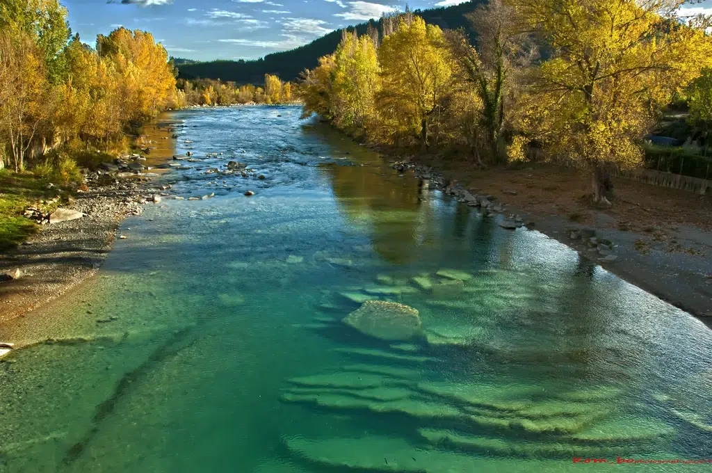 Piscina natural en el río Ara, en Boltaña (Huesca)