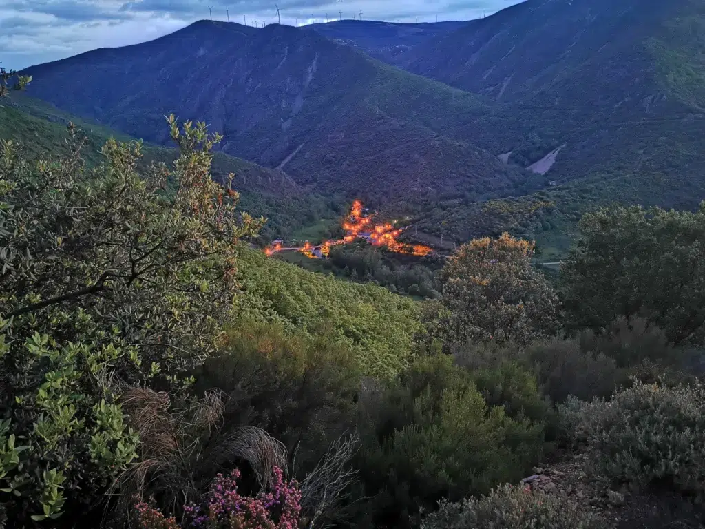 San Facundo a lo lejos. Cortesía de Ricardo Vila.