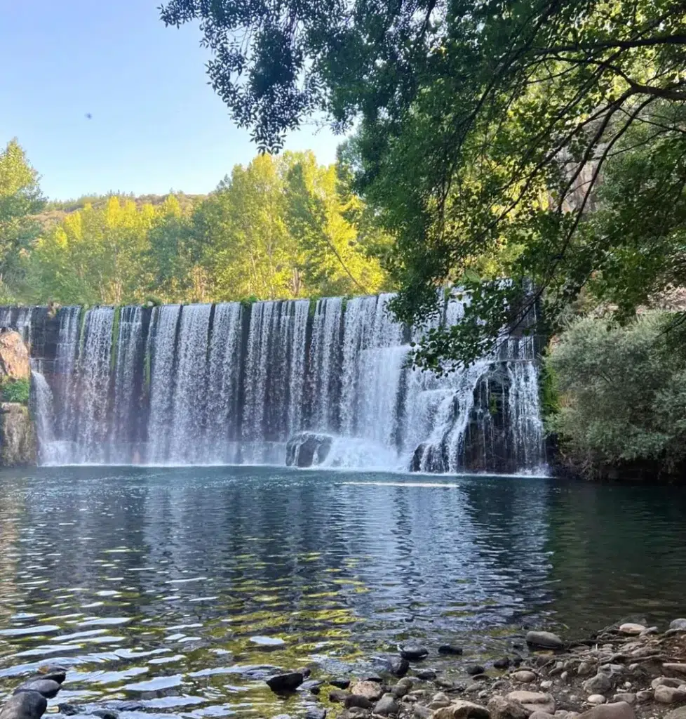 Cascada del Salto del Pelgo, en Toral de los Vados (León).