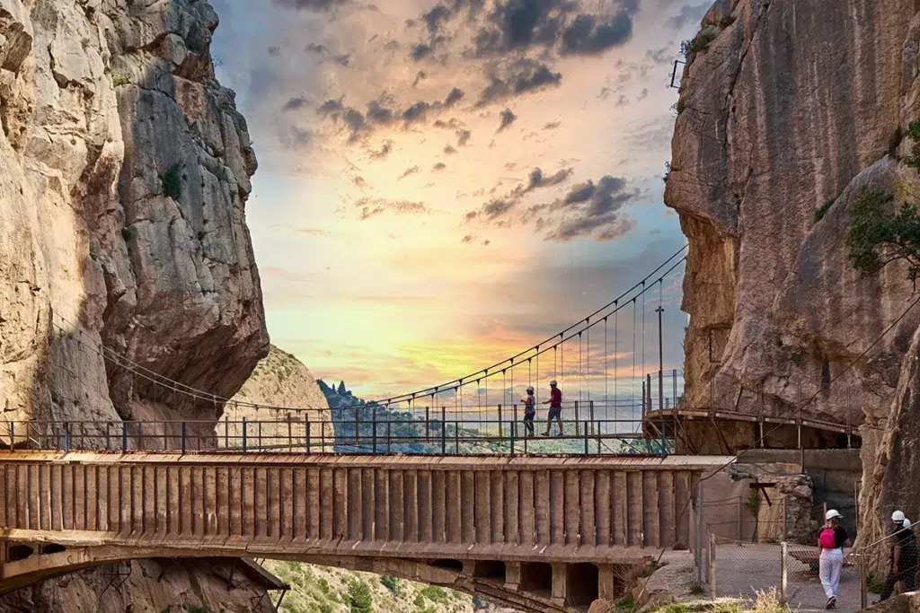 Atardecer en el Caminito del Rey (Málaga).