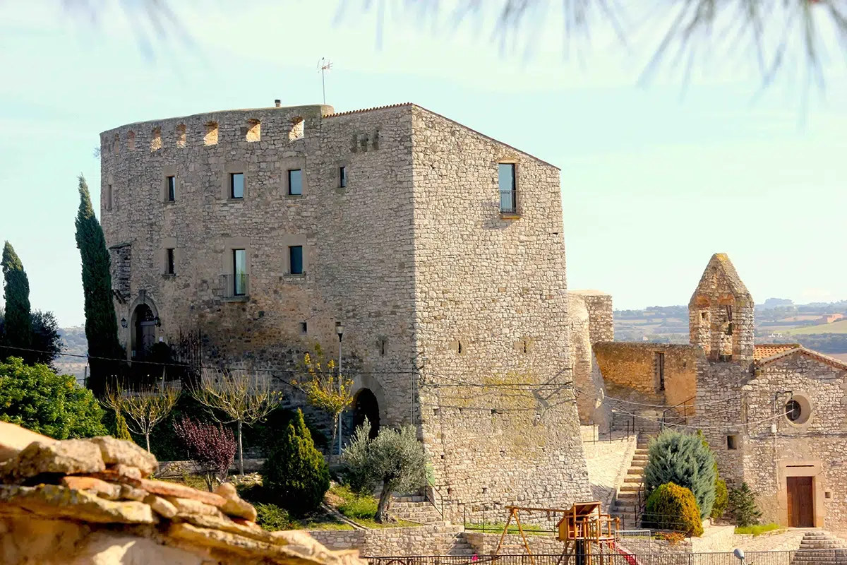 Casas rurales realmente medievales: dormir entre muros con siglos de historia