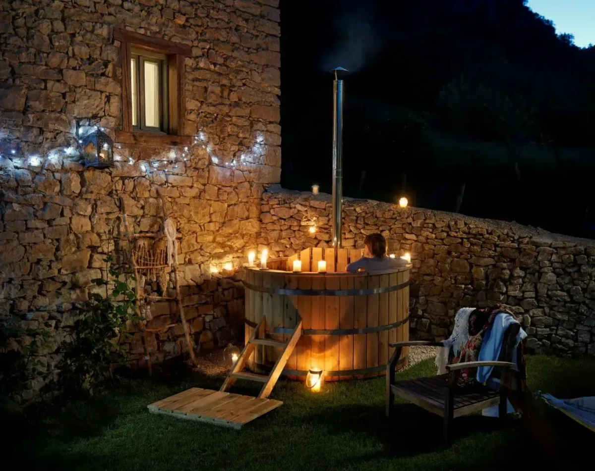 Casas rurales con ofuro japonés: relax en medio de la naturaleza