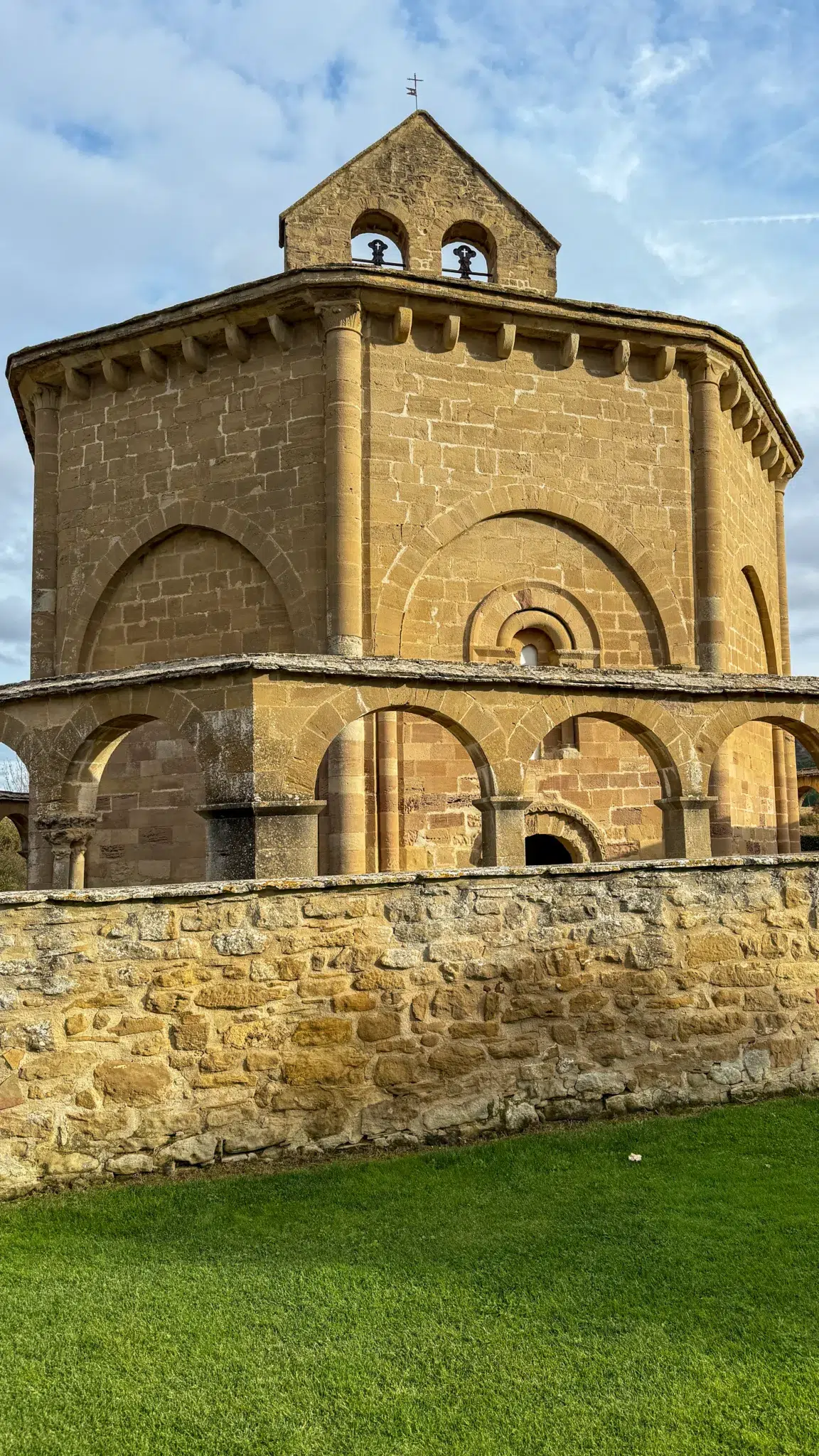 Iglesia de Santa María de Eunate. Por: Miryam Tejada