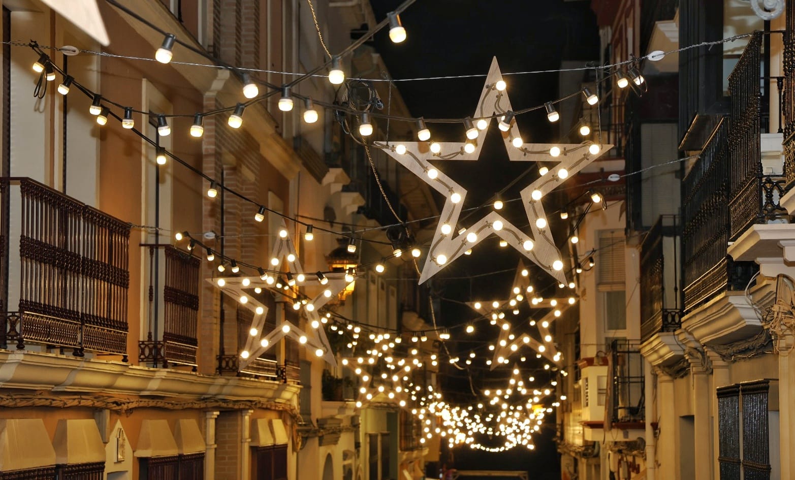 Luces de Navidad 2025 de Puente Genil. Cortesía del Ayuntamiento.