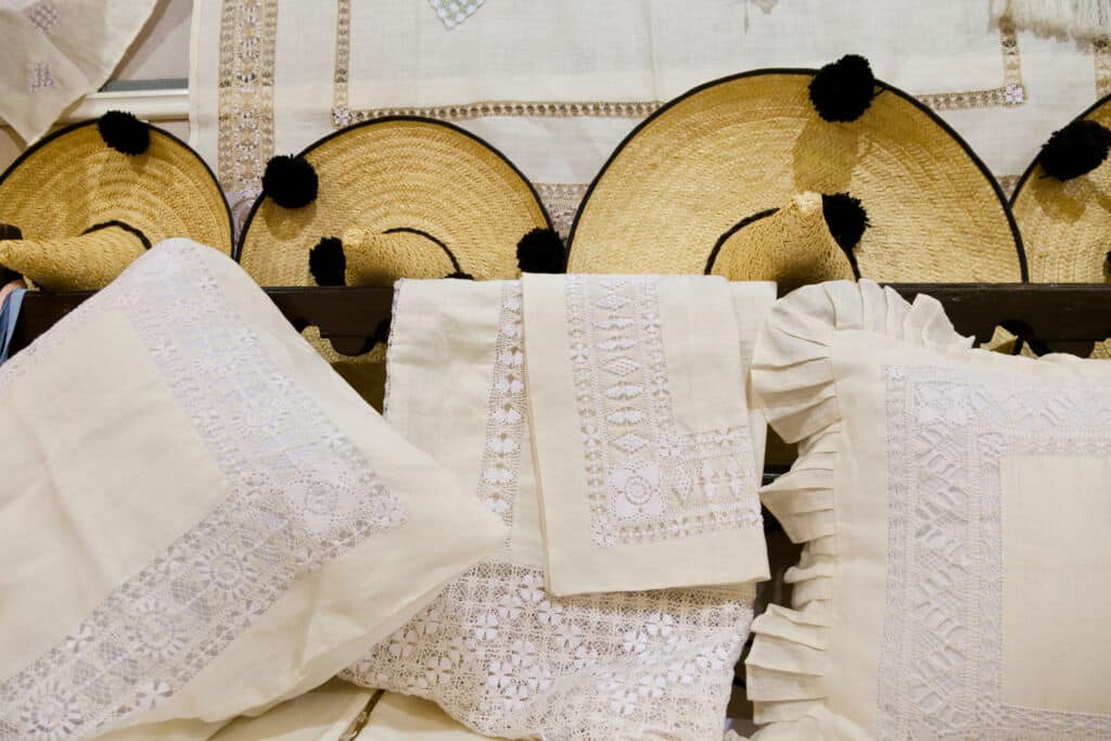 Calados y sombreros tradicionales canarios. Por JUAN CARLOS MUNOZ.