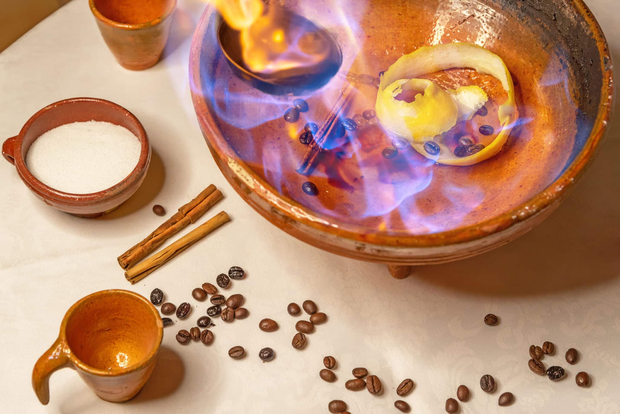 Los ingredientes de la queimada en Galicia. Por Fran Rodríguez