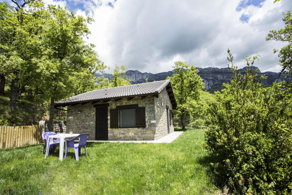 Centro Medioambiental The Nest (Huesca)