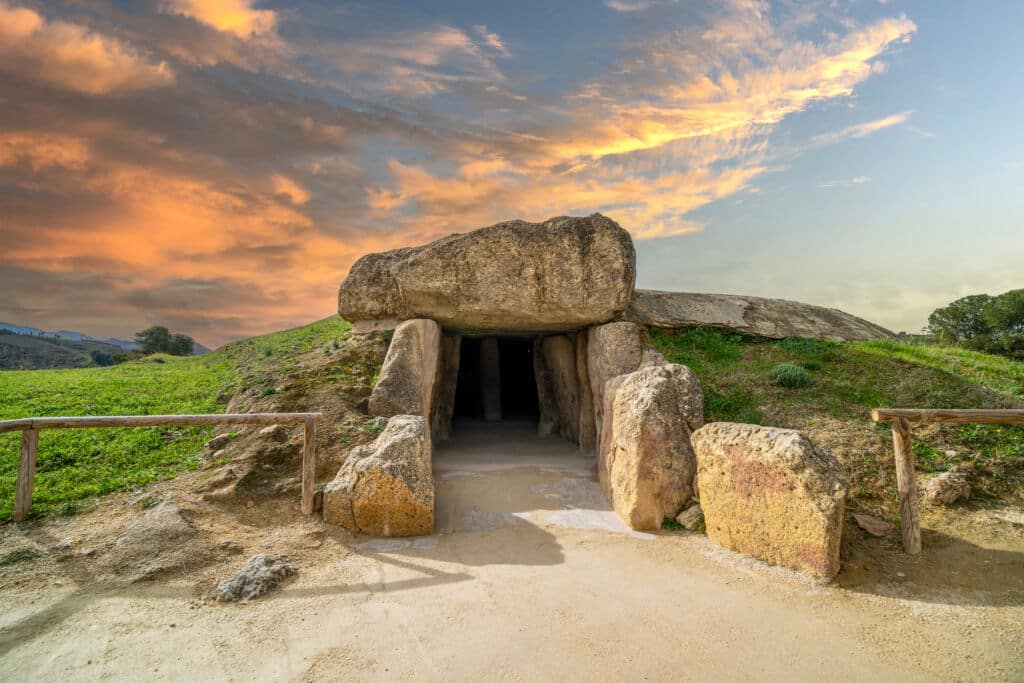 Conjunto arqueológico de los dólmenes de Antequera (Málaga).