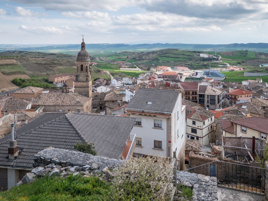 El pueblo de Arróniz (Navarra). Por Basotxerri - Trabajo propio, CC BY-SA 4.0, https://commons.wikimedia.org/w/index.php?curid=57589155