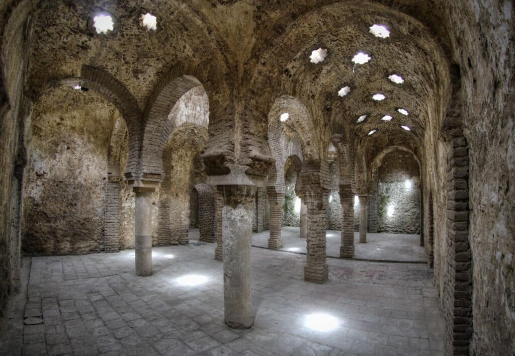 Baños árabes de Ronda. Por Ángel M. Felicísimo.