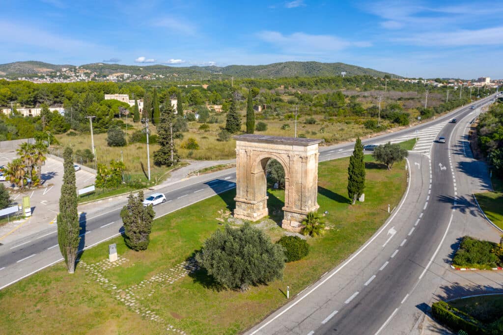 El Tour de Francia 2026 pasará junto al Arc de Berà, en Roda de Berà (Tarragona).