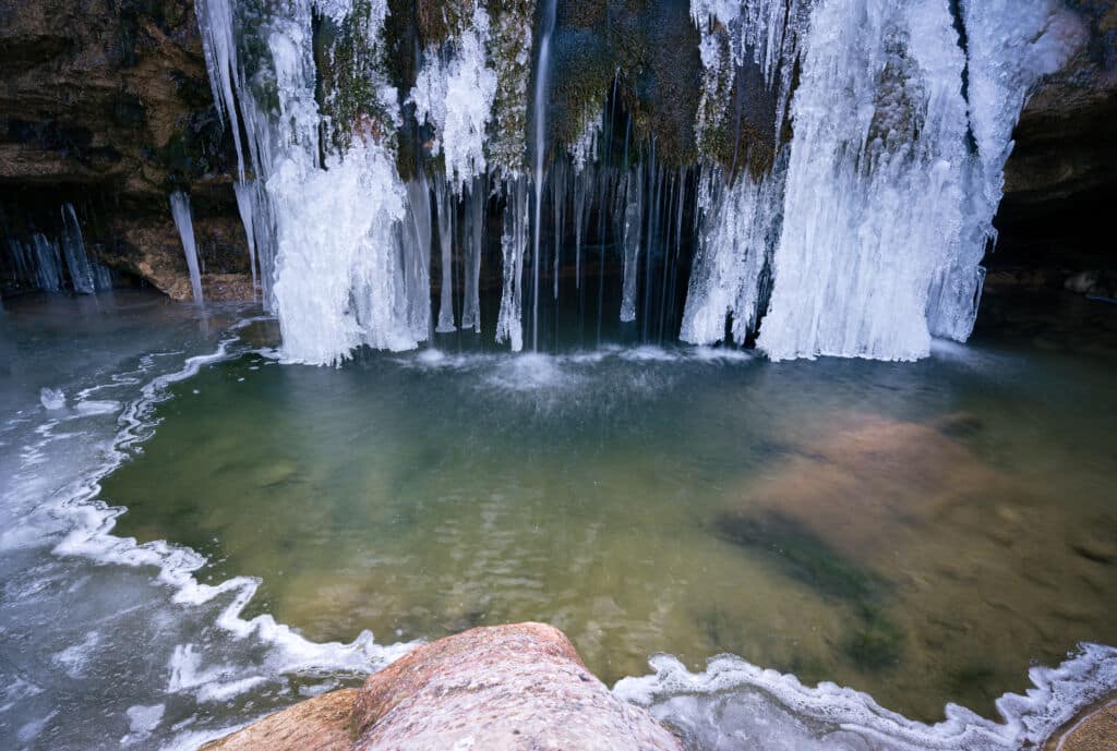 Cascadas congeladas: Els 7 gorgs, Campdevànol (Girona).