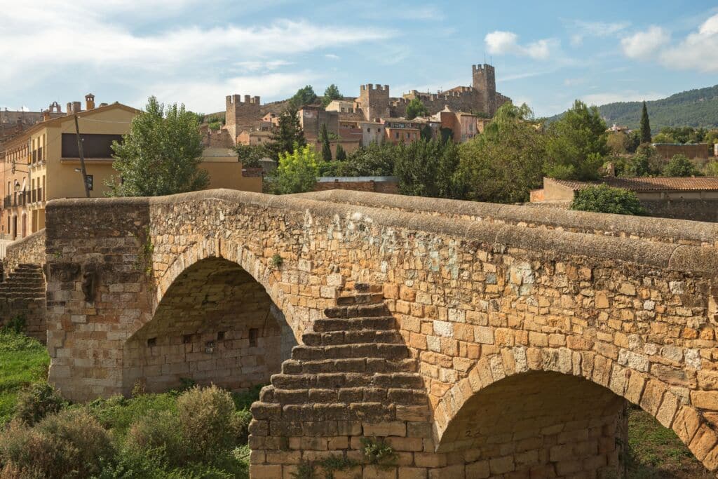 Pont Vell en Montblanc, Tarragona. Por Pavel Kirichenko