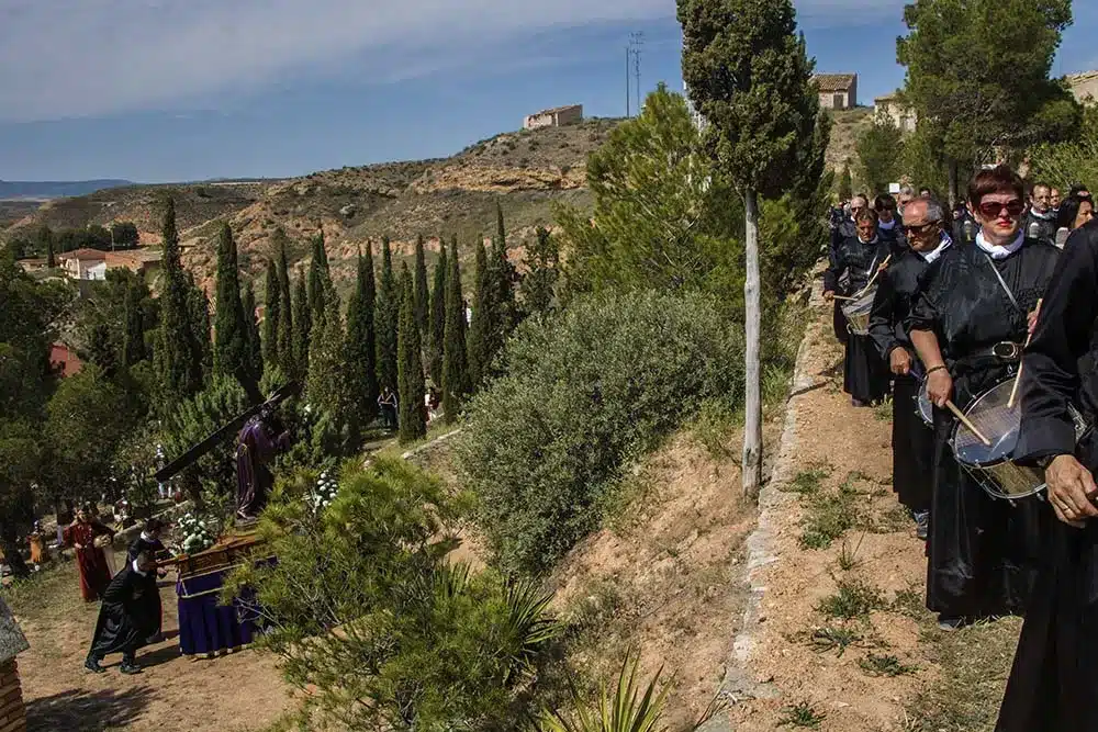 Urrea de Gaén. Por Ruta del Tambor y Bombo