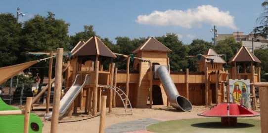 Parque de inspiración medieval de la Fàbrica Nova de Castellar del Vallès. Foto de l'Ajuntament de Castellar del Vallès