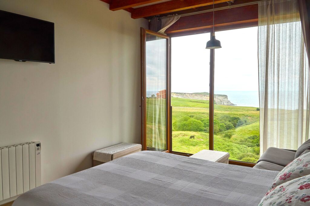 Punta Ballota (Cantabria)