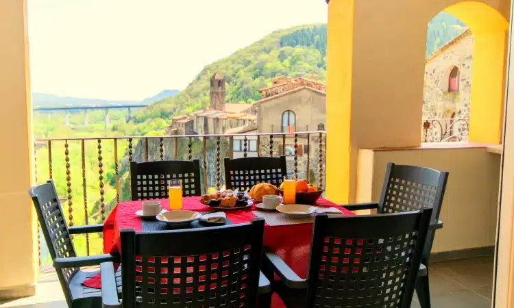 Can Castell en Castellfollit de la Roca, Girona