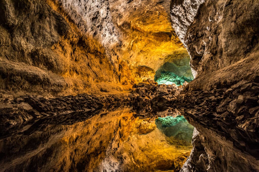 Cueva de los Verdes en Haría (Lanzarote). Por Tomasz Czajkowski