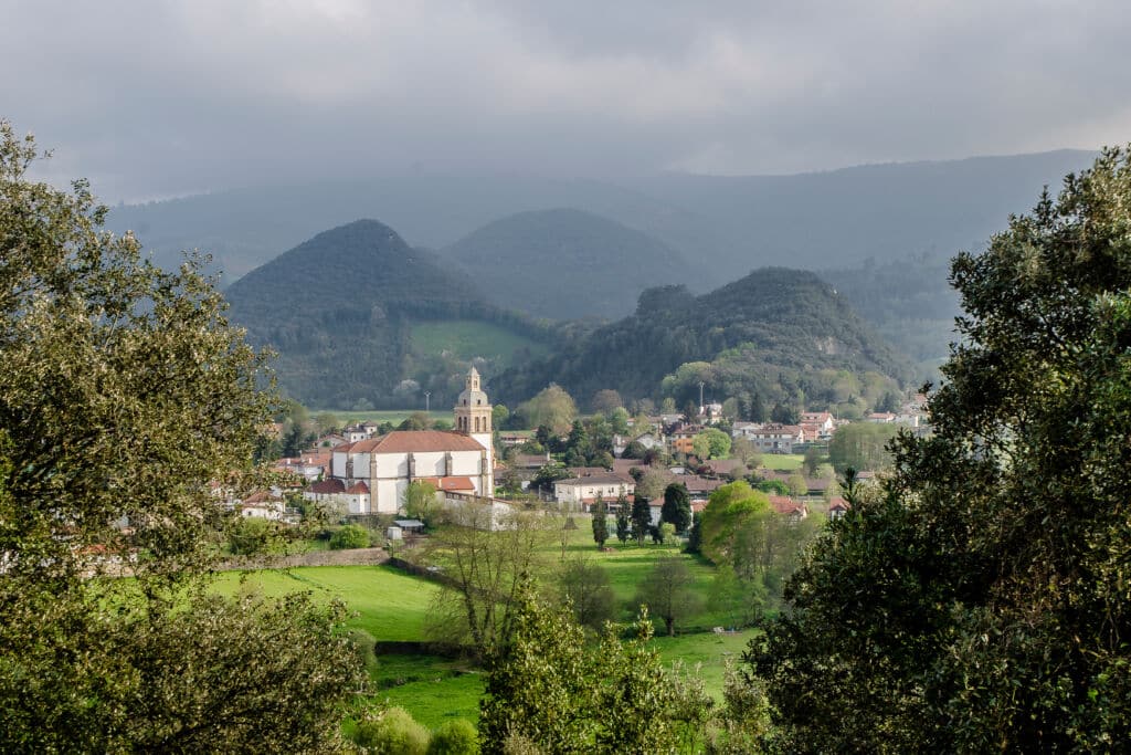 El pueblecito de Liendo (Cantabria). Por tonoreguera