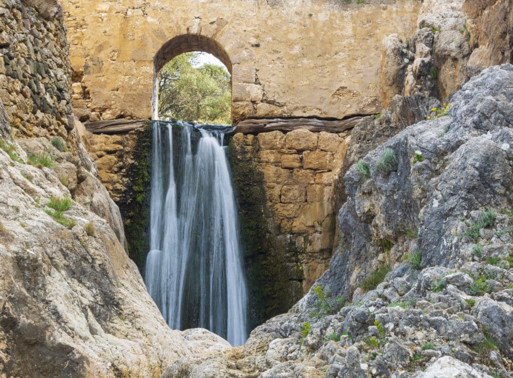 Cascada en el río Salado, en Salinas de Oro (Navarra). Por poliki