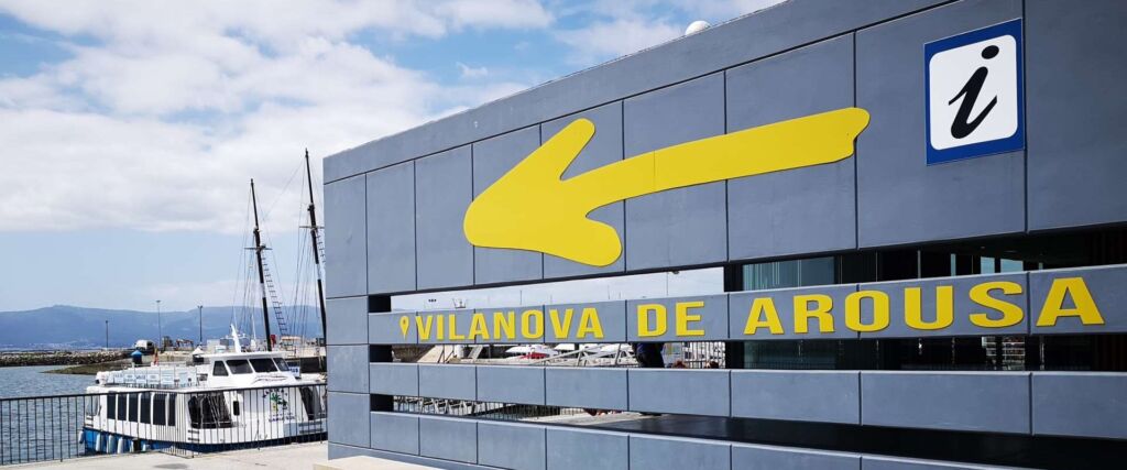 Embarcación en Vilanova de Arousa para hacer la Ruta Traslatio. Foto de La Barca del Peregrino