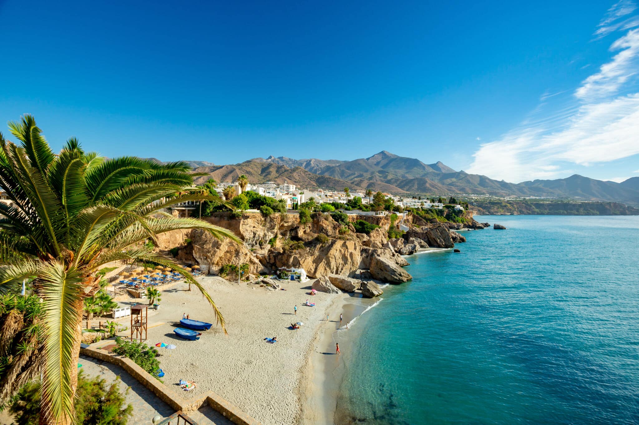 Las mejores playas de Málaga: calas escondidas, dunas y aguas cristalinas