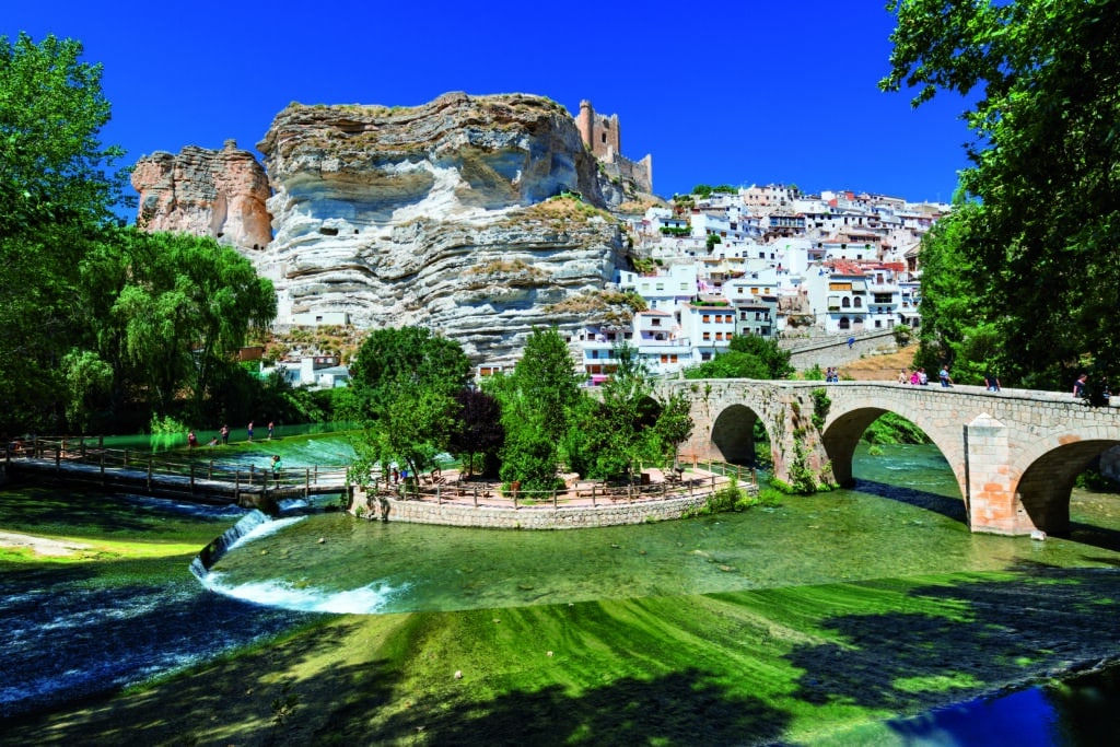 Alcalá del Júcar. Por: Eturia CLM David Blázquez