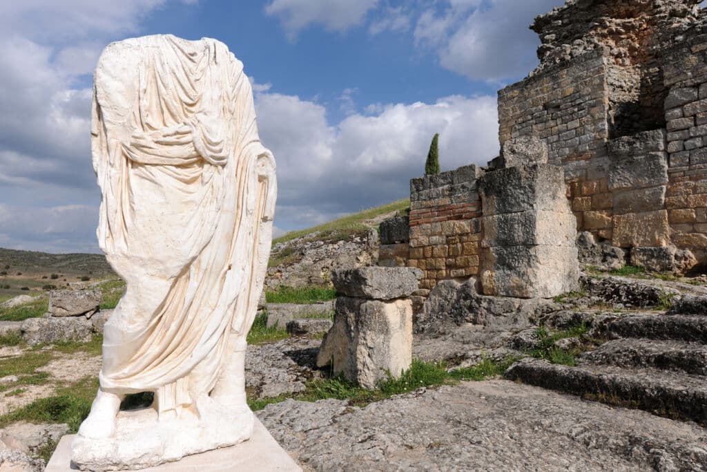 Ruinas romanas en Segóbriga, Cuenca. Por Josie Elias.
