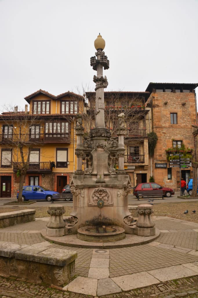 Fuente de los tres caños. 