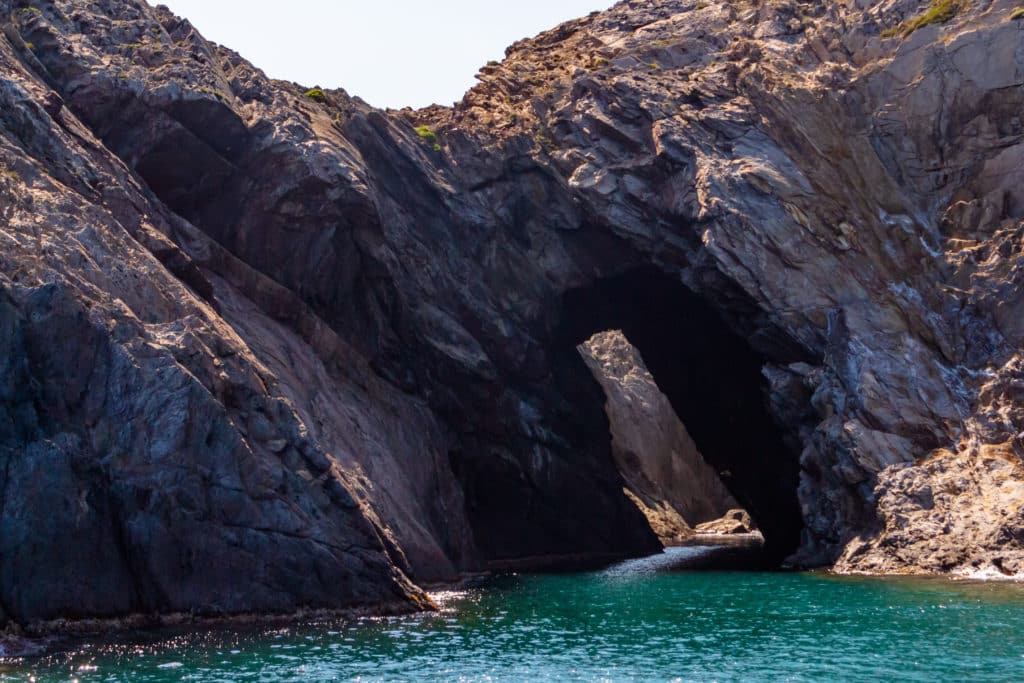 Cuevas submarinas: Cova de l'Infern, Cap de Creus.