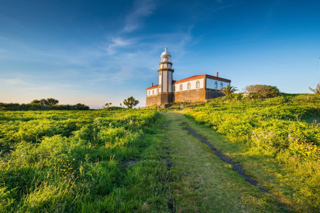 Antiguo faro de la isla de Ons