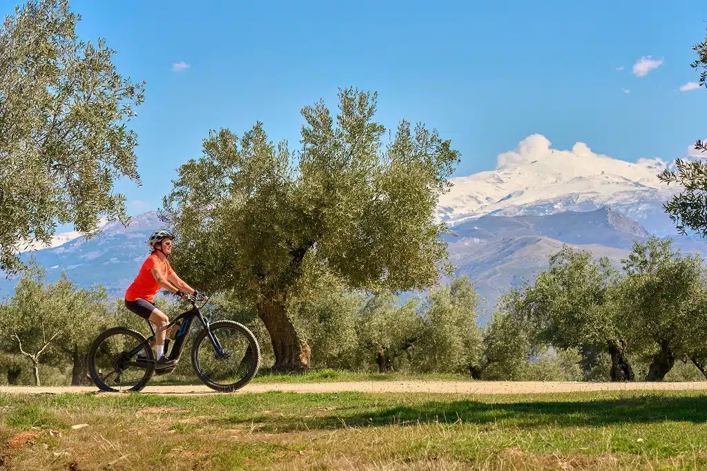 3 imprescindibles rutas en bici por España