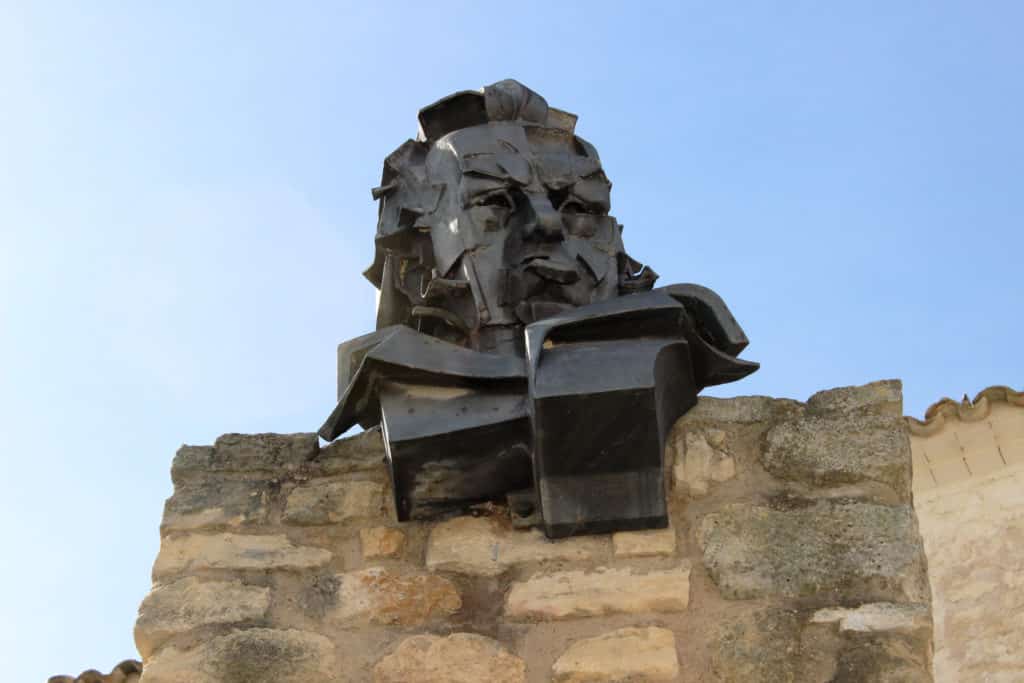 Estatua de Goya en Fuendetodos (Zaragoza, España). Su pueblo natal.
