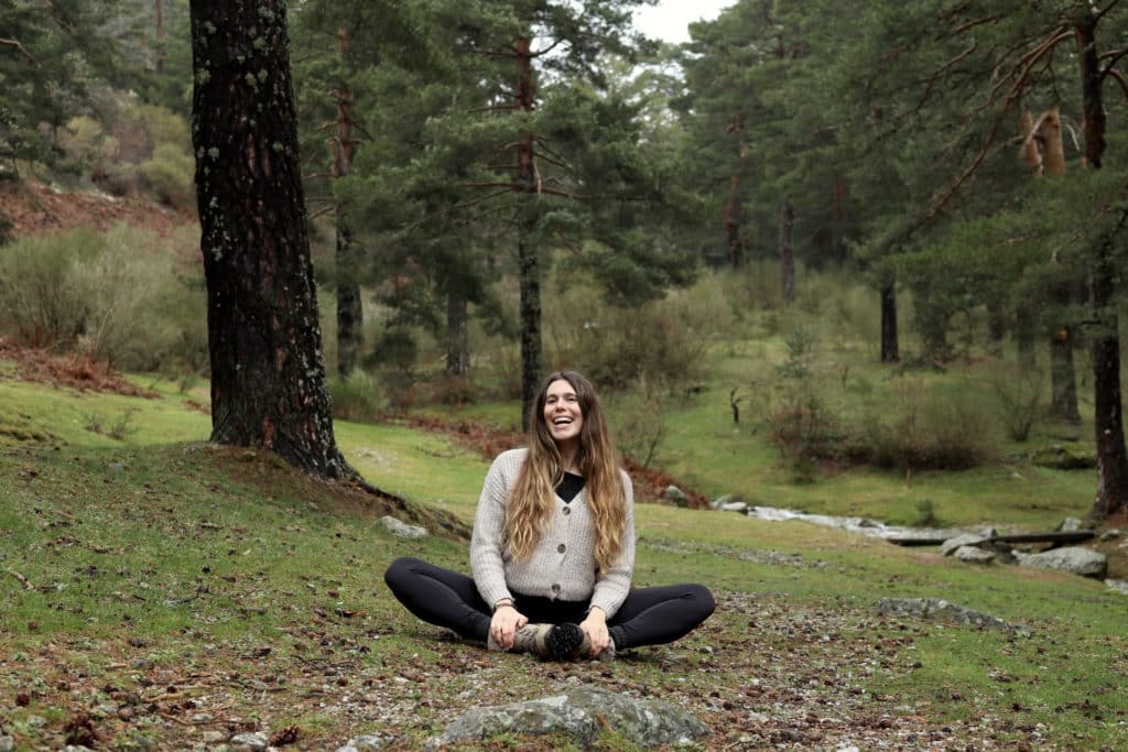 Postura yoga: mariposa